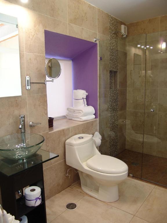 Casa Del Tio Hotel Boutique Альенде Номер фото Bathroom