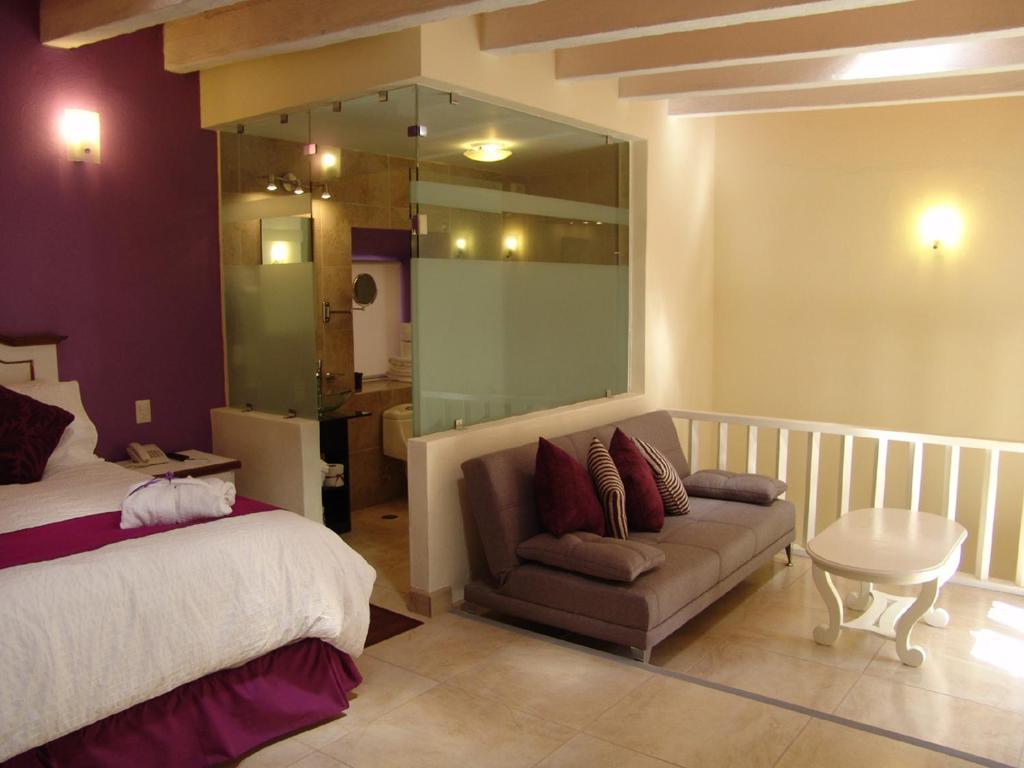 Casa Del Tio Hotel Boutique Альенде Номер фото Suite at the hotel
